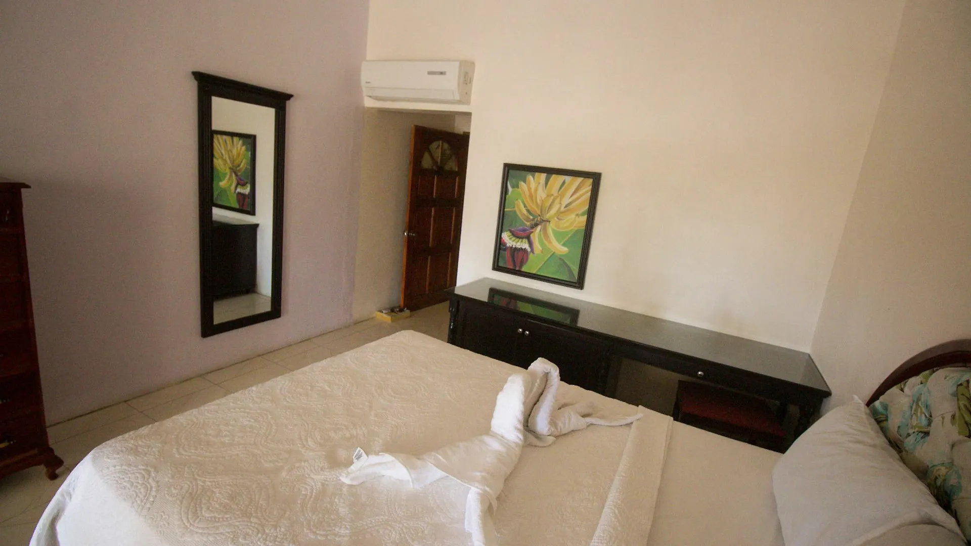 Chateau Margarite Bed And Breakfast Montego Bay 3*,  Jamajka