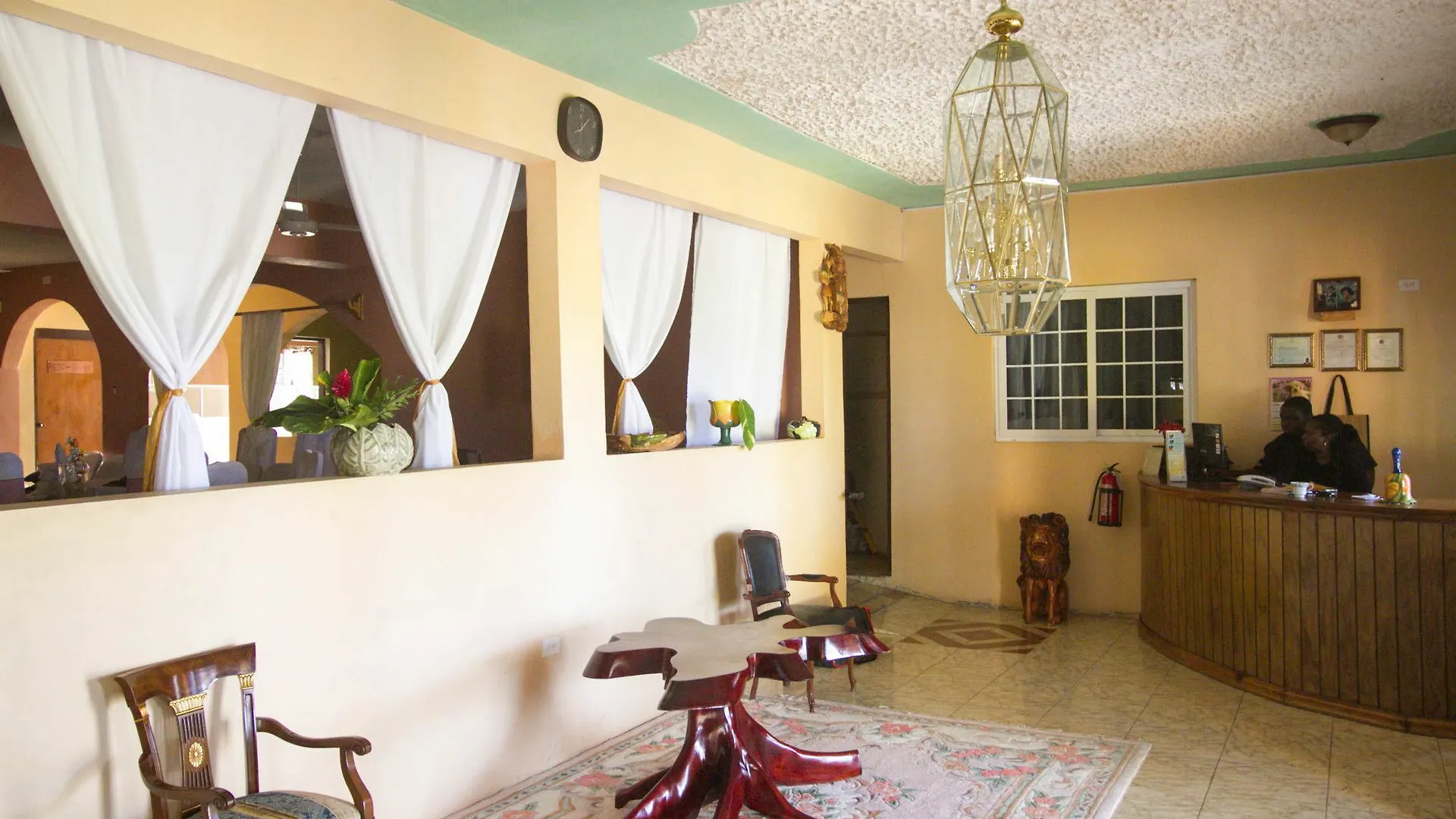 Chateau Margarite Bed And Breakfast Montego Bay Penzion