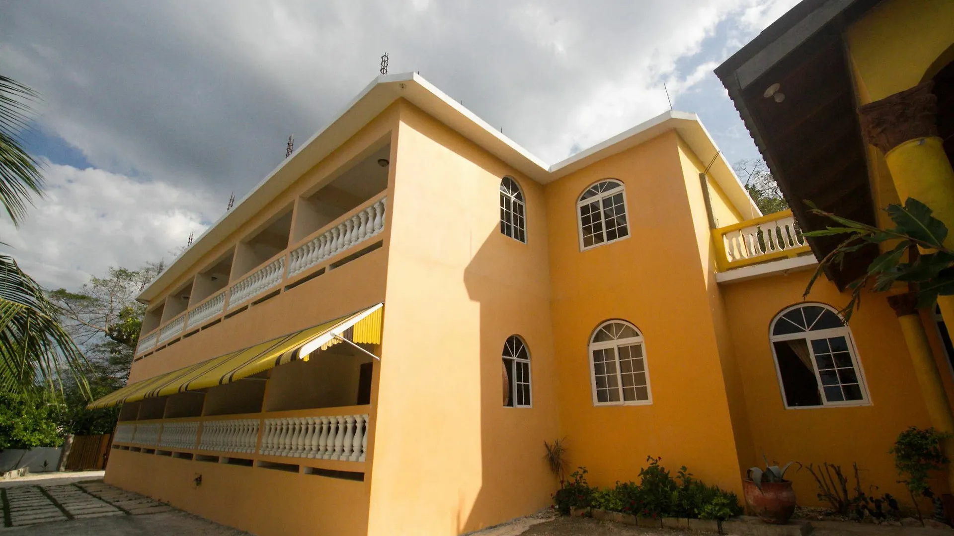 *** Penzion Chateau Margarite Bed And Breakfast Montego Bay Jamajka